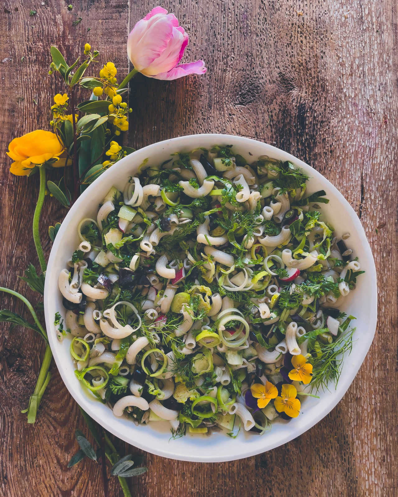 How To Make The Easiest Vegan Pasta Salad Recipe