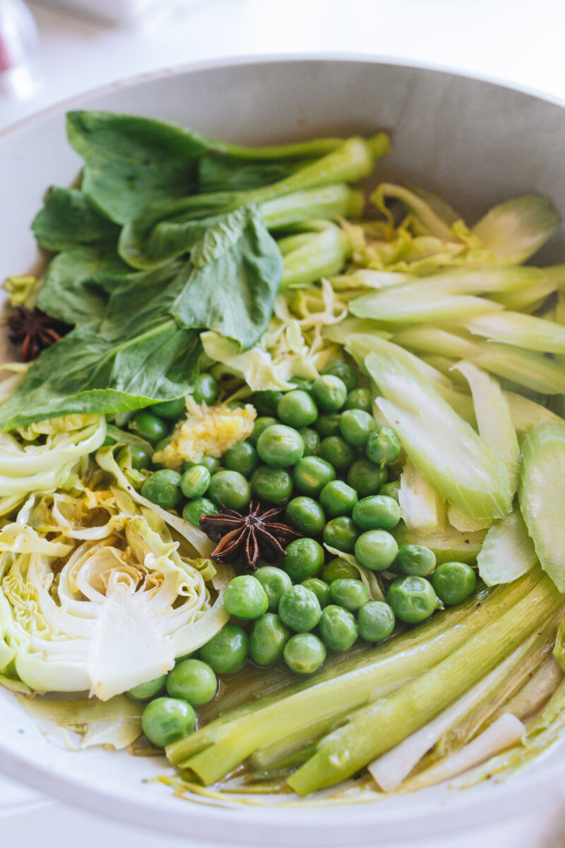 Vegan Soba Noodle Salad with Fresh Vegetables