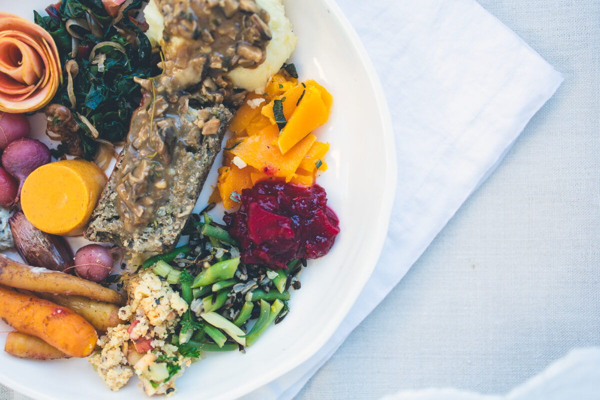 Vegan Creamy Mushroom Gravy Bowl with meal 